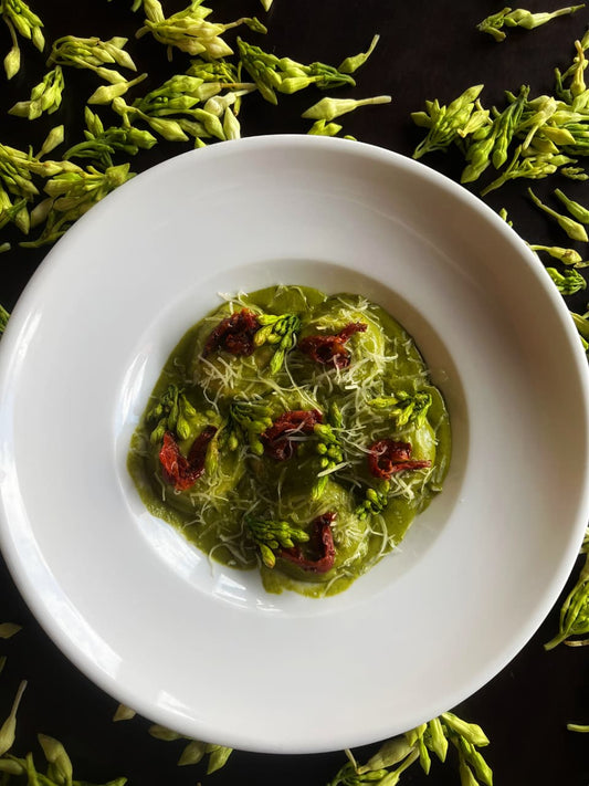 Sorrentinos de Pollo en Salsa de Loroco